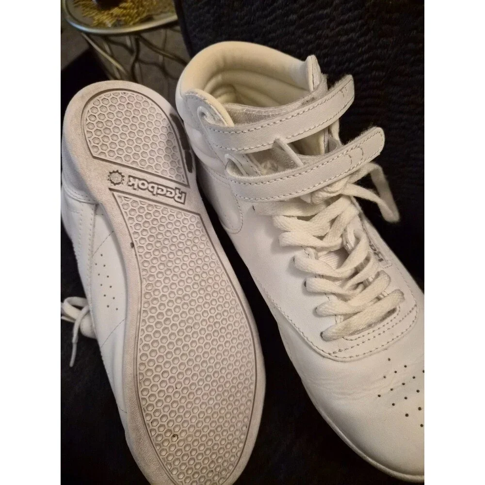 Reebok Classic High Top Shoes White Women’s Size 4.5 Good Condition!